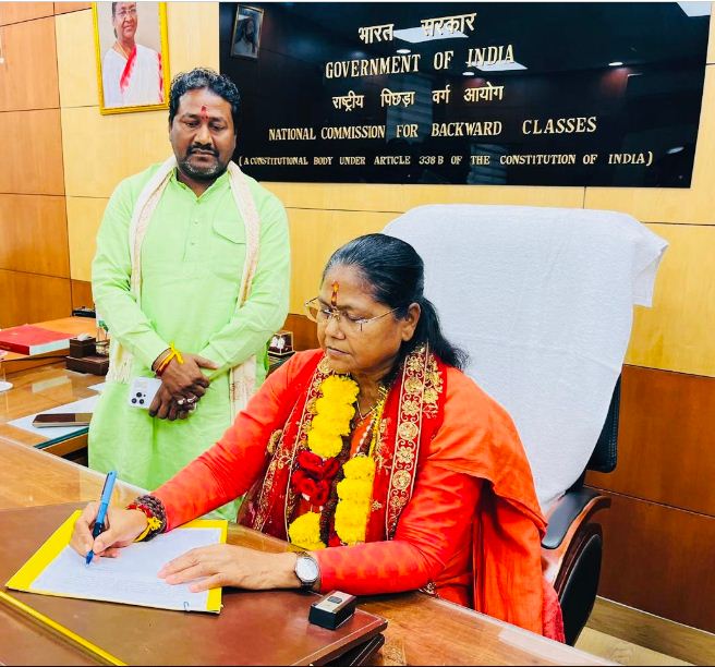 साध्वी निरंजन ज्योति ने संभाला राष्ट्रीय पिछड़ा वर्ग आयोग के अध्यक्ष का पदभार