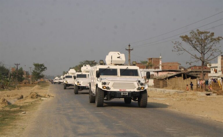 संसदीय चुनाव 2026: सुरक्षा के मद्देनज़र नेपाली सेना ने सड़कों पर उतारी बख्तरबंद गाड़ियां