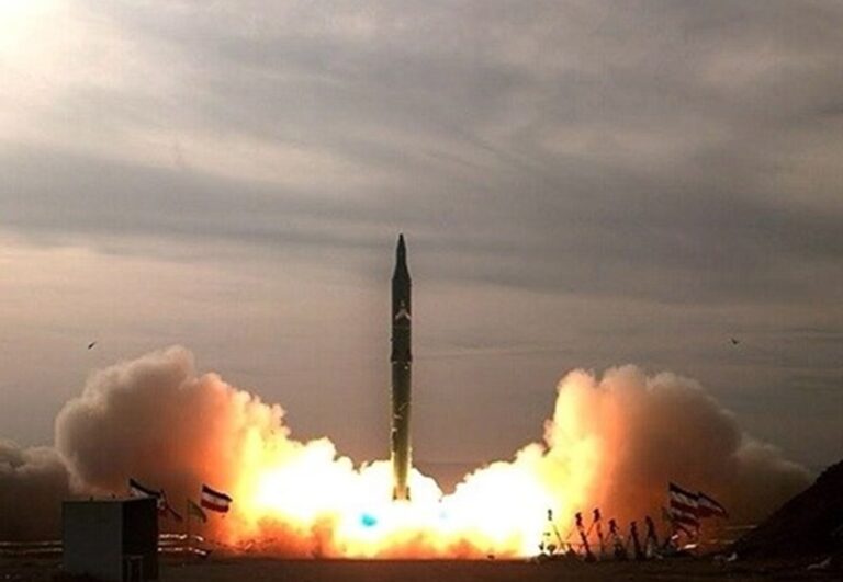 ईरान ने पहली बार इजराइल पर दागी ‘सेजिल’ बैलिस्टिक मिसाइल, कहा– अमेरिका से न युद्धविराम न बातचीत