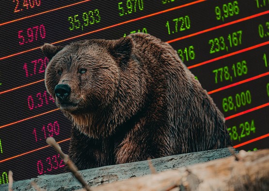 शेयर बाजार में बड़ी गिरावट: Sensex और Nifty 50 लुढ़के, निवेशकों के ₹7 लाख करोड़ डूबे