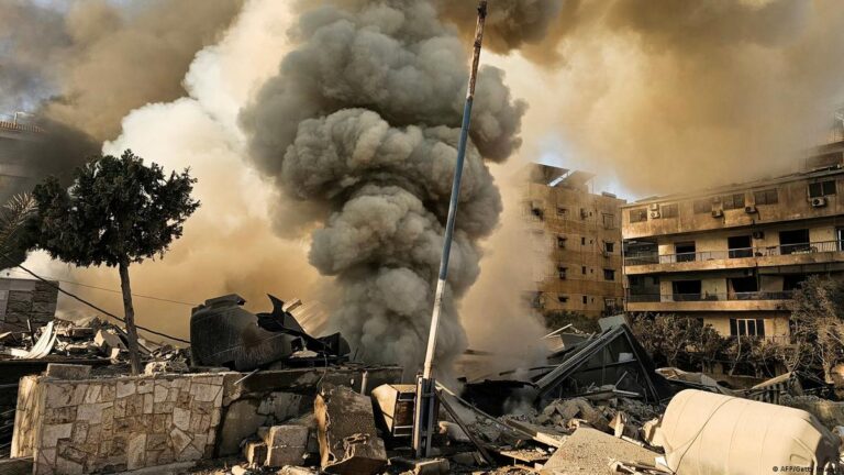 पश्चिम एशिया में जंग का आठवां दिन: अमेरिका-इज़राइल और ईरान के बीच हवाई हमले तेज