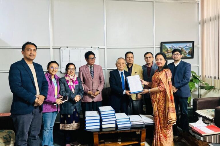 नेपाल में ओली समेत शीर्ष नेताओं पर कार्रवाई की सिफारिश, मानवाधिकार आयोग की रिपोर्ट से हड़कंप