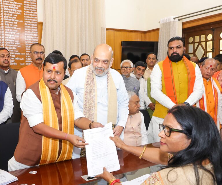 नितिन नवीन ने राज्यसभा के लिए भरा नामांकन, बोले—बांकीपुर की जनता से आत्मीय रिश्ता हमेशा रहेगा