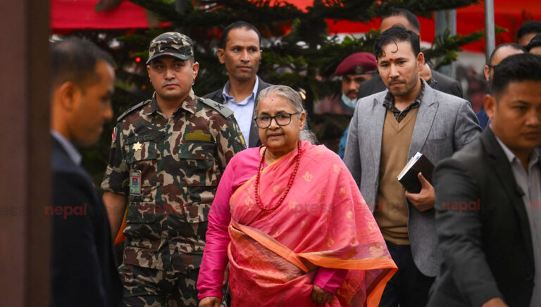 नेपाल में सत्ता परिवर्तन से पहले अंतरिम प्रधानमंत्री ने खाली किया सरकारी आवास