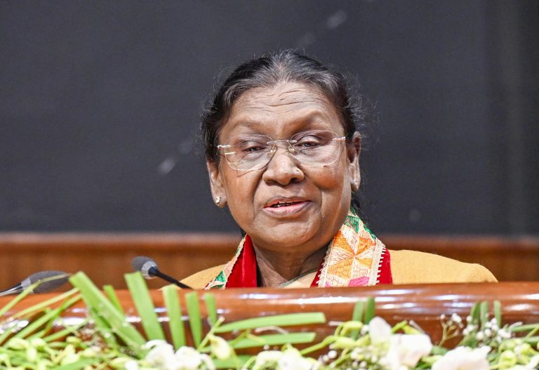 राष्ट्रपति द्रौपदी मुर्मु अंतरराष्ट्रीय महिला दिवस पर मानेकशॉ केंद्र में कार्यक्रम को करेंगी संबोधन