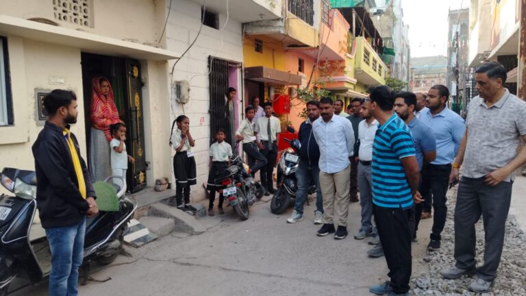 इंदौर में जल आपूर्ति व्यवस्था का निरीक्षण, आयुक्त क्षितिज सिंघल ने भागीरथपुरा में लिया जायजा