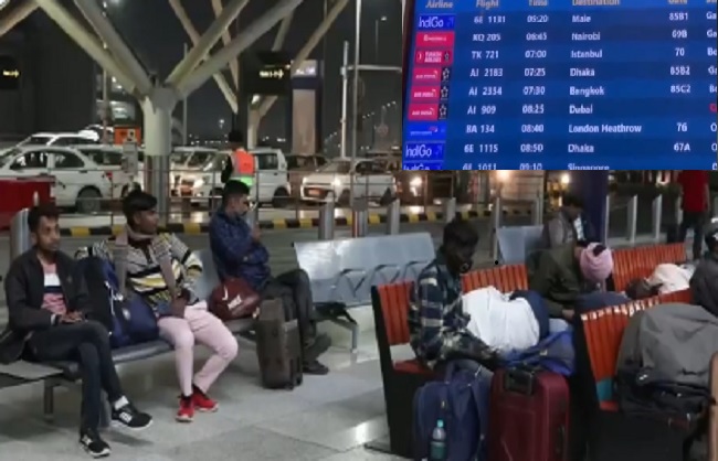 मध्य पूर्व तनाव का असर: Air India और IndiGo समेत कई अंतरराष्ट्रीय उड़ानें रद्द, 350 फ्लाइट्स प्रभावित