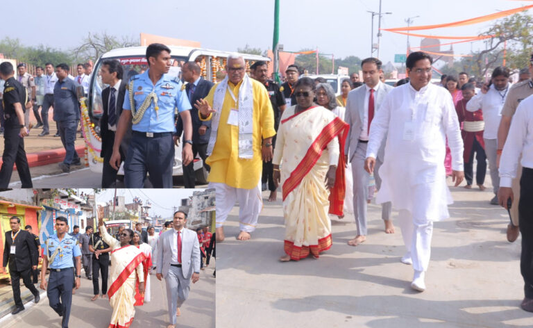 राष्ट्रपति द्रौपदी मुर्मु ने गिरिराज जी के किए दर्शन, नंगे पांव शुरू की सप्तकोसी परिक्रमा