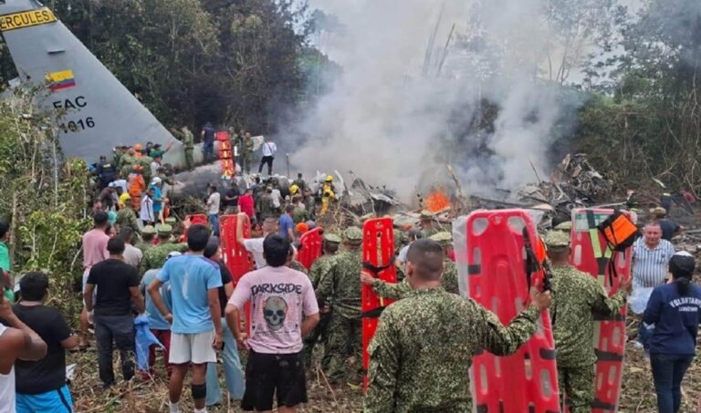 कोलंबिया में सैन्य विमान हादसा: 66 की मौत, C-130 विमान हुआ क्रैश