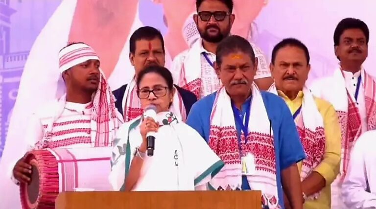 रानीगंज भू-धंसान पीड़ितों के लिए ममता बनर्जी का बड़ा ऐलान, फ्लैट और 10 लाख मुआवजा मिलेगा