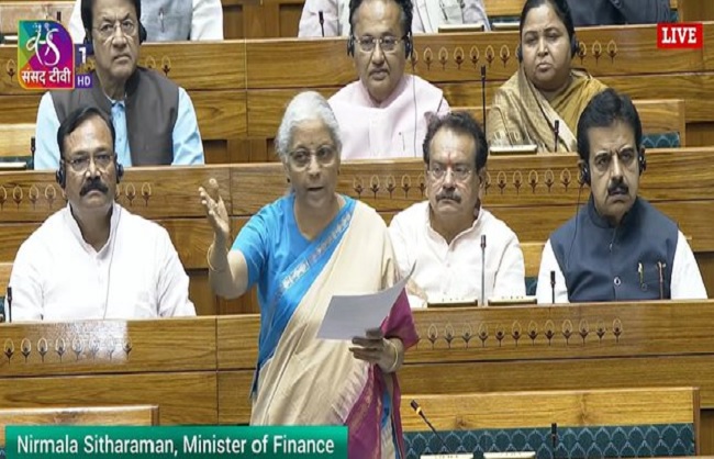 सरकार बनाएगी 1 लाख करोड़ रुपये का ‘आर्थिक स्थिरीकरण कोष’, वैश्विक संकट से निपटने में मिलेगी मदद