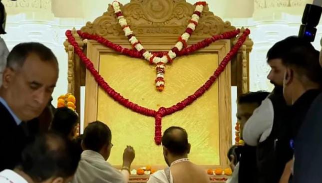 द्रौपदी मुर्मु ने श्री राम जन्मभूमि मंदिर में स्थापित किया ‘श्रीराम यंत्र’, रचा नया इतिहास