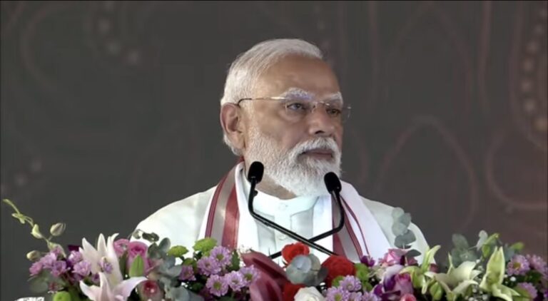 सीआईएसएफ स्थापना दिवस पर प्रधानमंत्री मोदी ने दी शुभकामनाएं, जवानों के समर्पण की सराहना