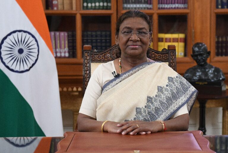 राष्ट्रपति द्रौपदी मुर्मु आज से दो दिवसीय पश्चिम बंगाल दौरे पर, दार्जिलिंग हिल फेस्टिवल का करेंगी शुभारंभ