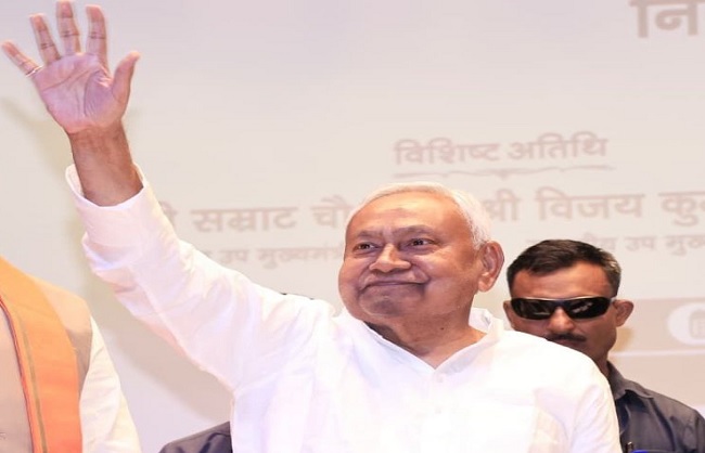 नीतीश कुमार आज दिल्ली रवाना, राज्यसभा शपथ के बाद तय होगा बिहार के मुख्यमंत्री का फैसला