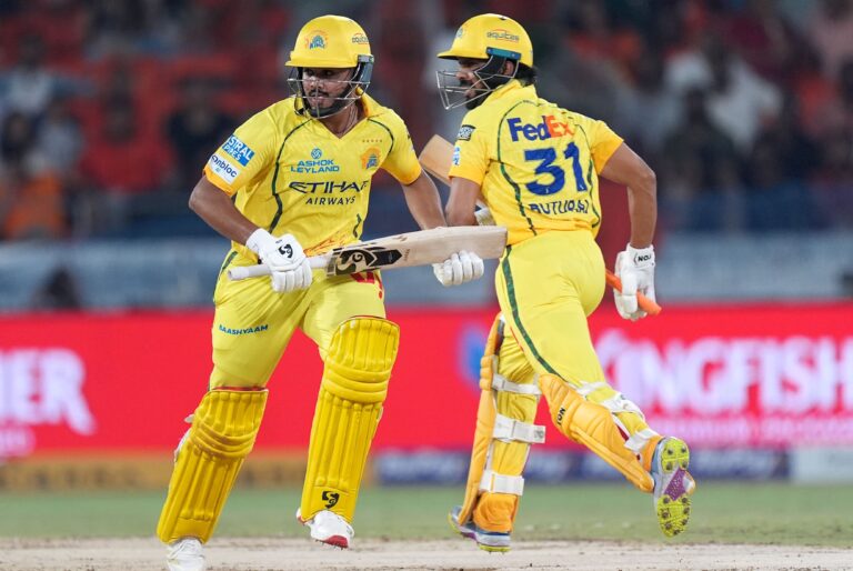 चेन्नई सुपर किंग्स को बड़ा झटका: आयुष म्हात्रे की हैमस्ट्रिंग चोट गंभीर, टीम चिंतित