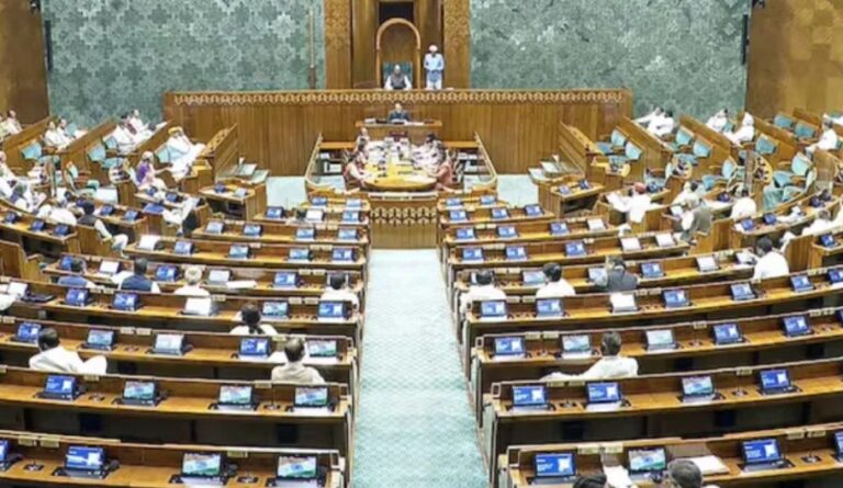 संसद में 3 बड़े विधेयक पेश, कांग्रेस का विरोध, सरकार बोली- बहस में देंगे जवाब