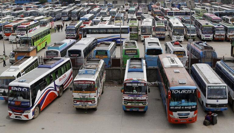 नेपाल में सार्वजनिक परिवहन महंगा, किराए में 17 से 22% तक बढ़ोतरी लागू