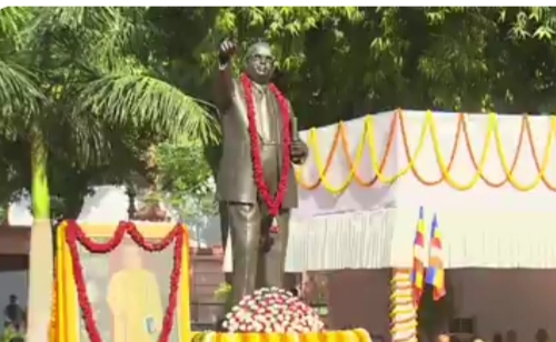 आम्बेडकर जयंती पर प्रेरणा स्थल पहुंचे उपराष्ट्रपति-प्रधानमंत्री, B. R. Ambedkar को अर्पित की पुष्पांजलि