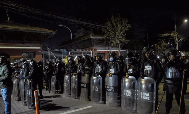 काठमांडू में पुलिस का बड़ा एक्शन: रातभर चले सर्च ऑपरेशन में 195 लोग गिरफ्तार