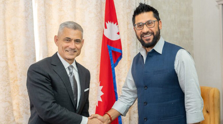 काठमांडू में अमेरिकी सहायक विदेशमंत्री की सक्रियता, रवि लामिछाने से अहम मुलाकात