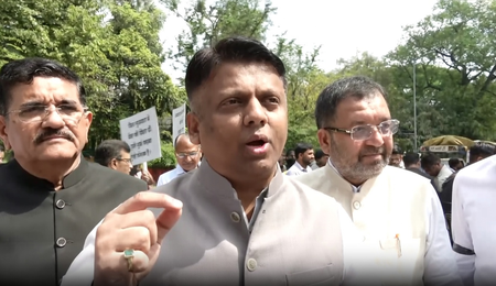 धवल पटेल का कांग्रेस पर हमला, बोले- खड़गे ने जानबूझकर किया गुजरात का अपमान