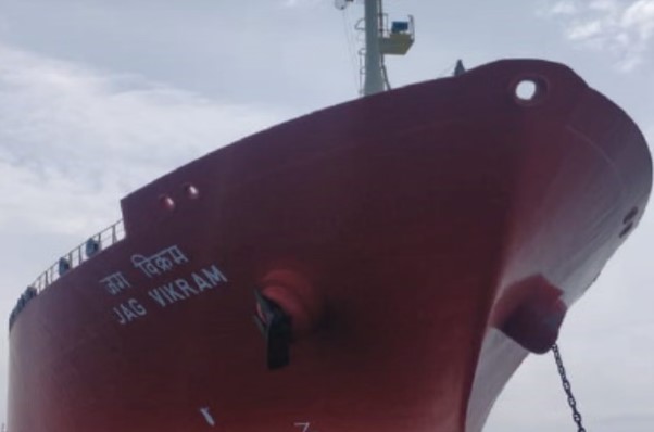 होर्मुज संकट के बीच भारत को राहत, एलपीजी टैंकर ‘जग विक्रम’ सुरक्षित कांडला पहुंचा