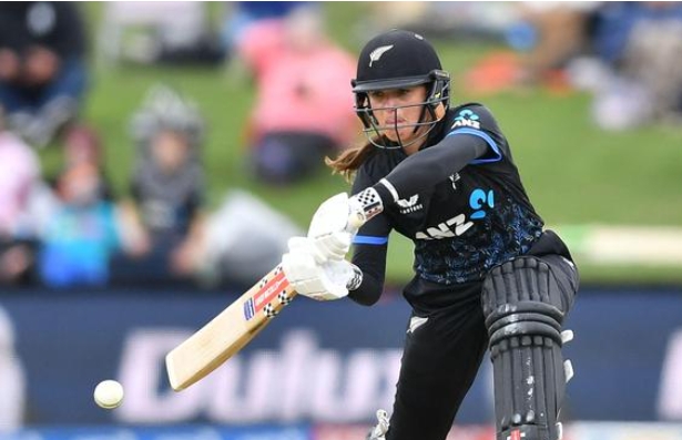 न्यूजीलैंड ने महिला वनडे में रचा इतिहास, 347 रन का लक्ष्य हासिल कर बनाया रिकॉर्ड