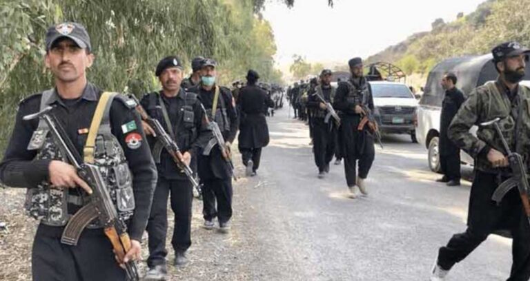 बलोचिस्तान में हिंसा: विद्रोहियों से झड़प में तीन पुलिसकर्मी मारे गए, कई घायल