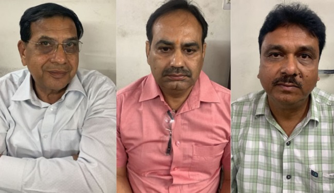 इंदौर में पीडब्ल्यूडी के तीन अधिकारी रिश्वत लेते गिरफ्तार, लोकायुक्त की बड़ी कार्रवाई