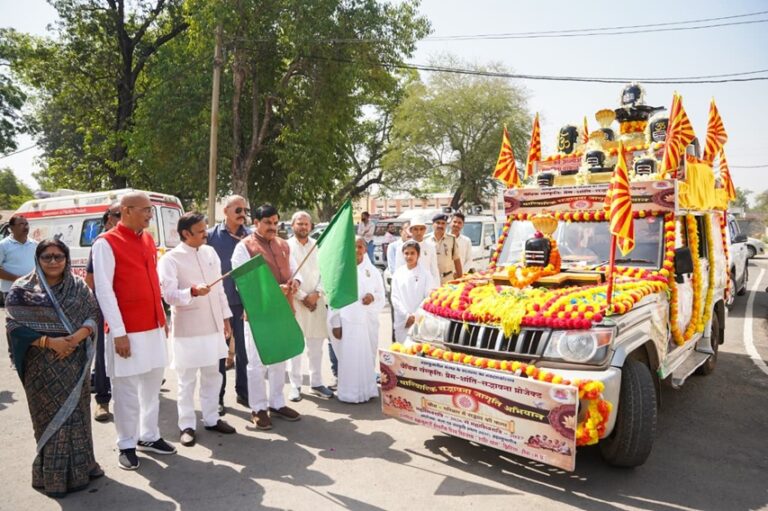 रीवा से प्रेम, शांति और सद्भावना रथ को मुख्यमंत्री डॉ. मोहन यादव ने दिखाई हरी झंडी