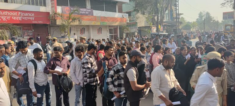 होमगार्ड भर्ती परीक्षा शुरू: देवरिया के 10 केंद्रों पर 25,344 अभ्यर्थी देंगे परीक्षा