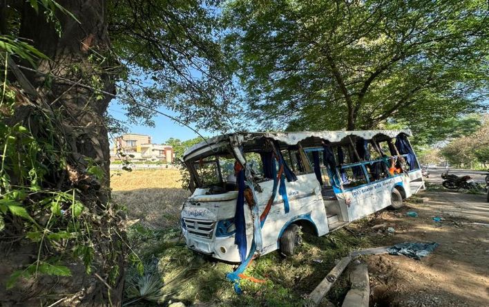 पंजाब के फतेहगढ़ साहिब में भीषण सड़क हादसा, 7 श्रद्धालुओं की मौत, 21 घायल