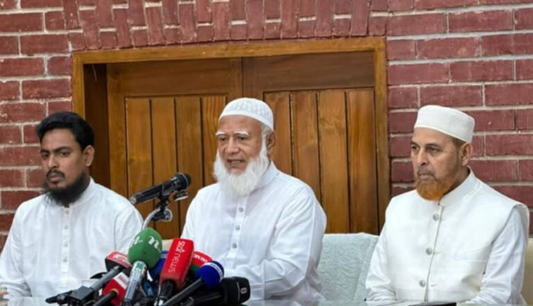 बांग्लादेश में संवैधानिक सुधार पर टकराव, सरकार-विपक्ष के बीच गहराया विश्वास संकट