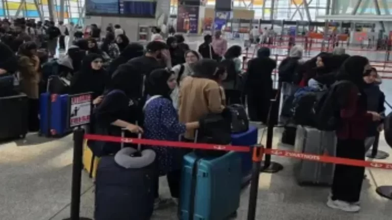 ईरान पर भारत की एडवाइजरी: यात्रा से बचें, वहां मौजूद नागरिक तुरंत लौटें