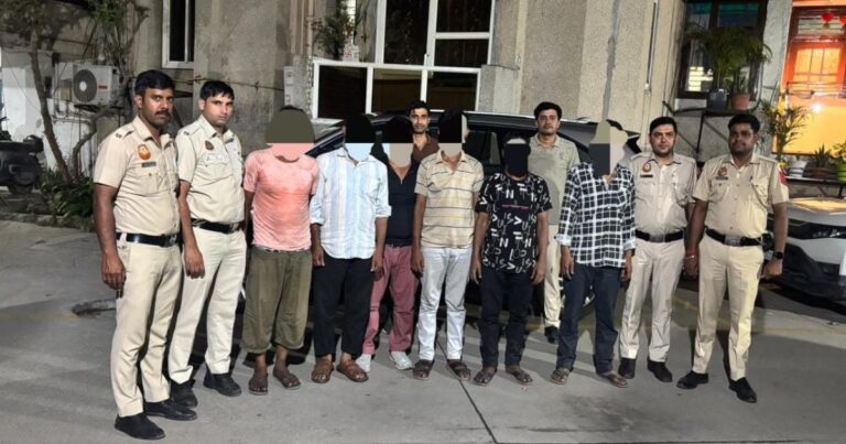 दिल्ली में ज्वेलरी शॉप में 10 लाख की चोरी का खुलासा, 6 आरोपी गिरफ्तार