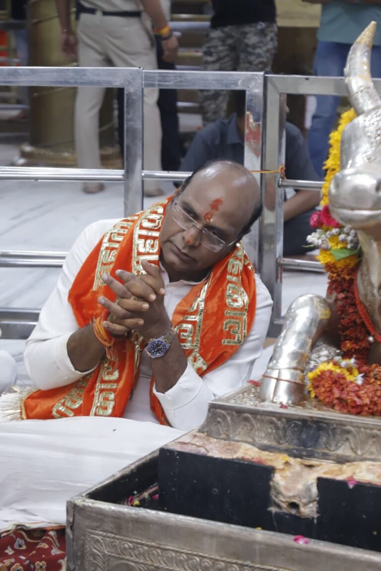महाकाल के दरबार पहुंचे मंत्री विश्वास सारंग, ज्योतिर्लिंग के दर्शन कर लिया आशीर्वाद