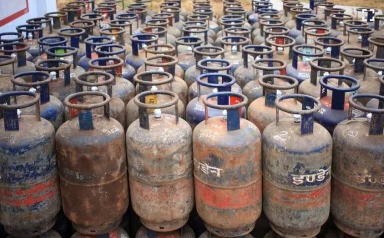कमर्शियल LPG सिलेंडर महंगा: एक झटके में करीब ₹1000 बढ़े दाम, घरेलू गैस में राहत