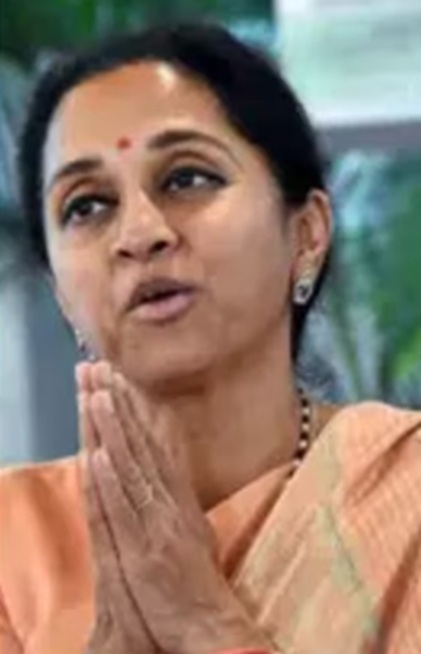 मुंबई-पुणे हाइवे पर सांसद सुप्रिया सुले की कार हादसे का शिकार, दूसरी गाड़ी की टक्कर से बाल-बाल बचीं