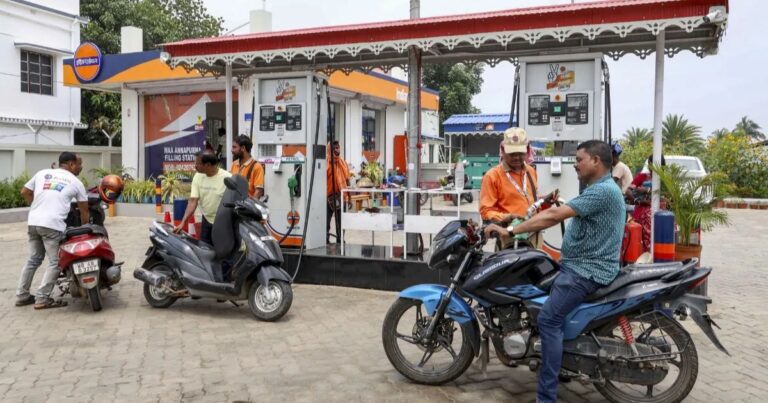 पेट्रोल 87 पैसे और डीजल 91 पैसे महंगा, दिल्ली-NCR में CNG भी बढ़ी; नई दरें लागू