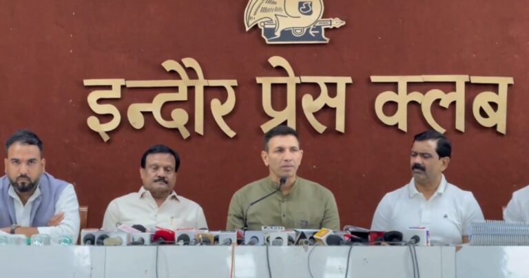 इंदौर में ‘मल्टीपल इंजन सरकार’ पर उठे सवाल, विपक्ष बोला- विकास नहीं, जनता को मिल रहे अत्याचार
