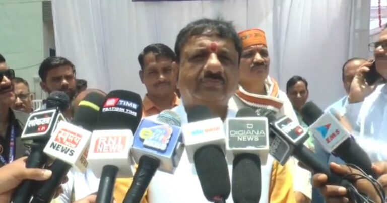 भोपाल में खुले में मांस-मछली बिक्री पर सख्ती, अब टांगकर बेचने पर लगेगी रोक