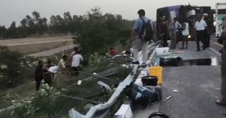 उन्नाव एक्सप्रेस-वे पर डबल डेकर बस पलटी: सीवान के दरोगा और कैदी समेत 5 की मौत, कई घायल