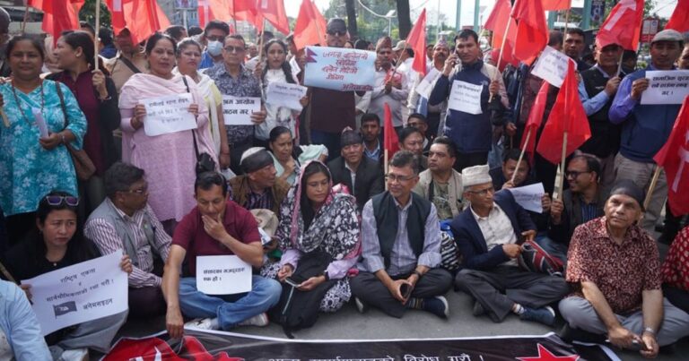 सीमा विवाद पर नेपाल में सियासी घमासान, पीएम बालेन्द्र शाह के बयान के खिलाफ छात्र संगठनों का प्रदर्शन