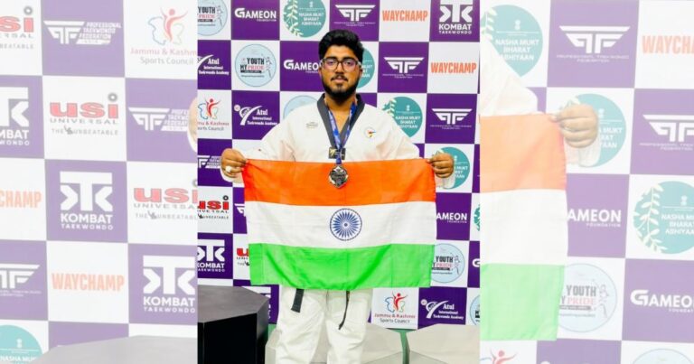 सरला बिरला विश्वविद्यालय के छात्र आयुष राज ने अंतरराष्ट्रीय ताइक्वांडो प्रतियोगिता में जीता रजत पदक